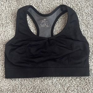 Black sports bra